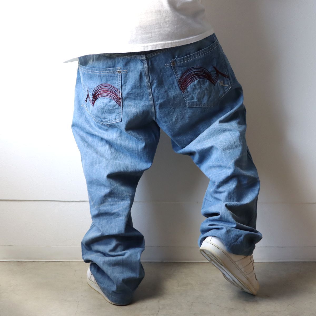 ROCAWEAR ロカウェア デニム デザイン 刺繍ロゴ W42 - メルカリ