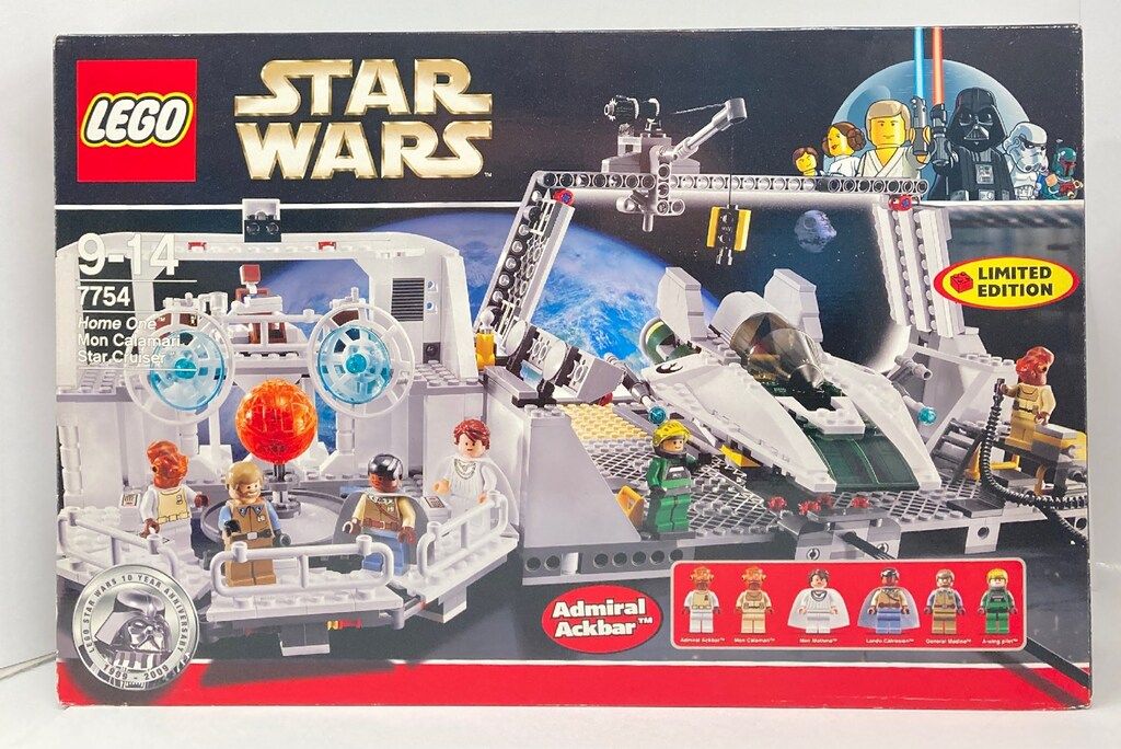 LEGO BUILDING TOY HOME ONE MON CALAMARI STAR CRUISER 7754