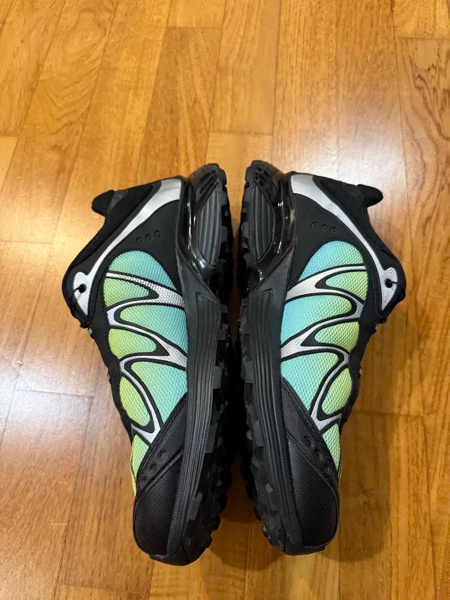 SALOMON XT-WHISPER ブラック アイスド アクア