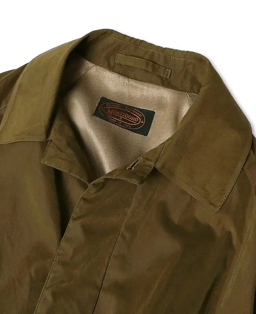 モンテドーロ Montedoro カーキ ラグラン ベルト付き レイン コート