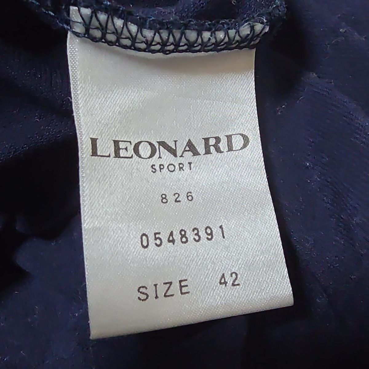 【 LEONARD 】 美品　半袖　カットソー黒　サイズ42 LEONARD 】 美品 半袖 カットソー黒 サイズ42