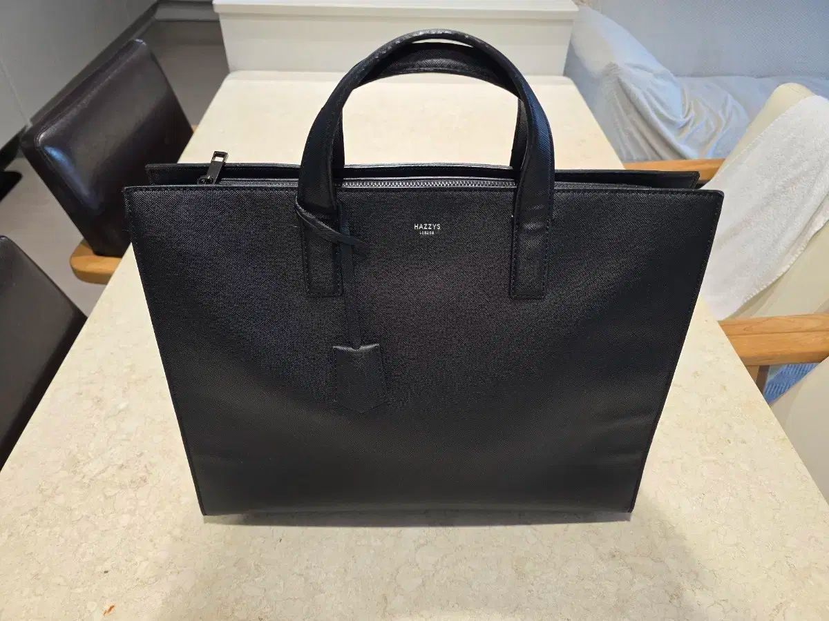 HAZZYS ブラック トートバッグ 書類バッグ