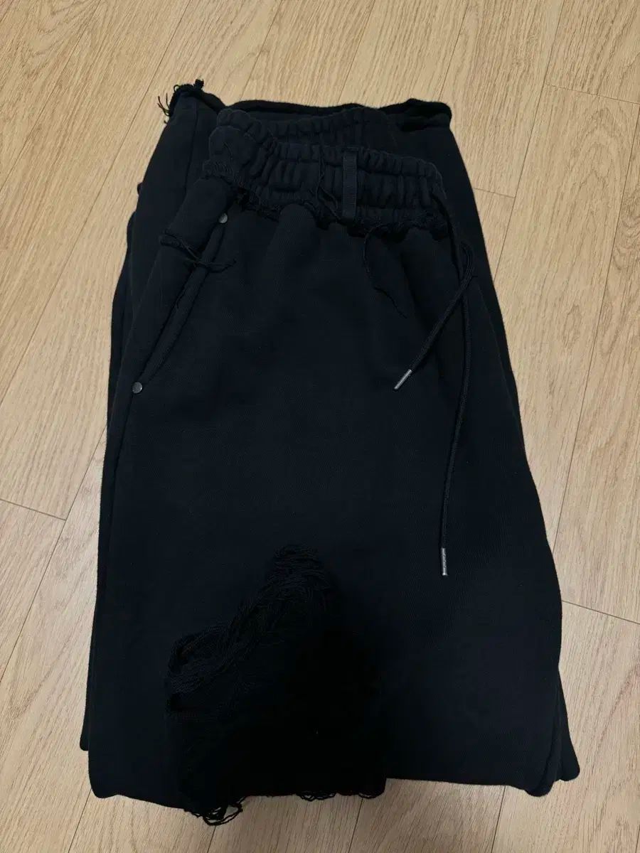  TREEMINGBIRD スクラッチダメージ ワイドパンツ ブラック チノパン パンツ