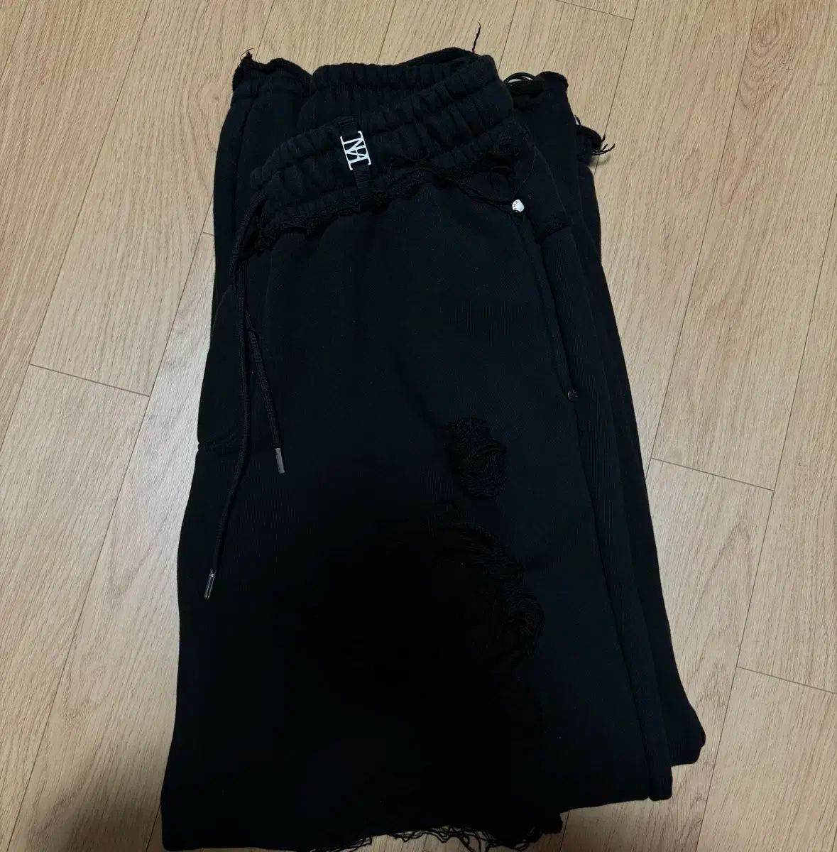 TREEMINGBIRD スクラッチダメージ ワイドパンツ ブラック