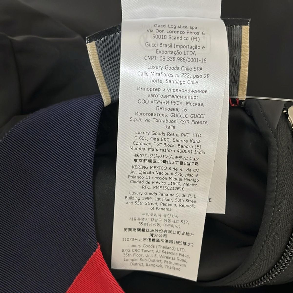 黒×ダークネイビー×レッド