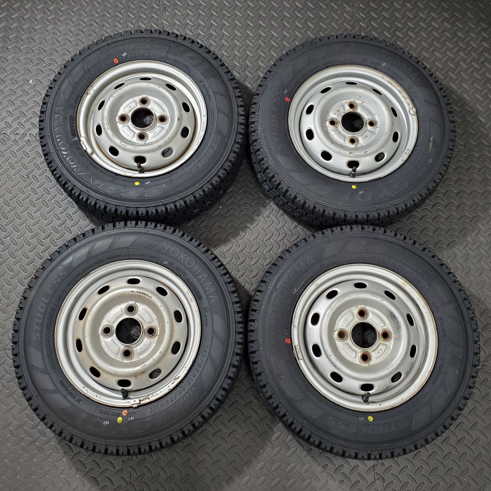 25年製 タイヤ 145 80 R 12 78 N LT ヨコハマ SY 01 V スバル サンバー サンバーディアス スタッドレスタイヤ 冬タイヤ 1177