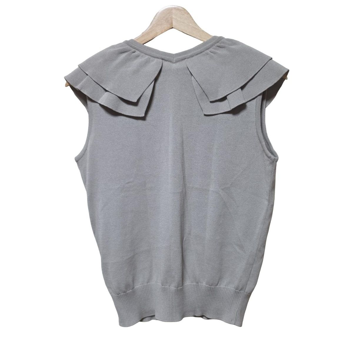 Rene ルネ 半袖カットソー サイズ36 S レディース - グレー Vネック ニット フリル