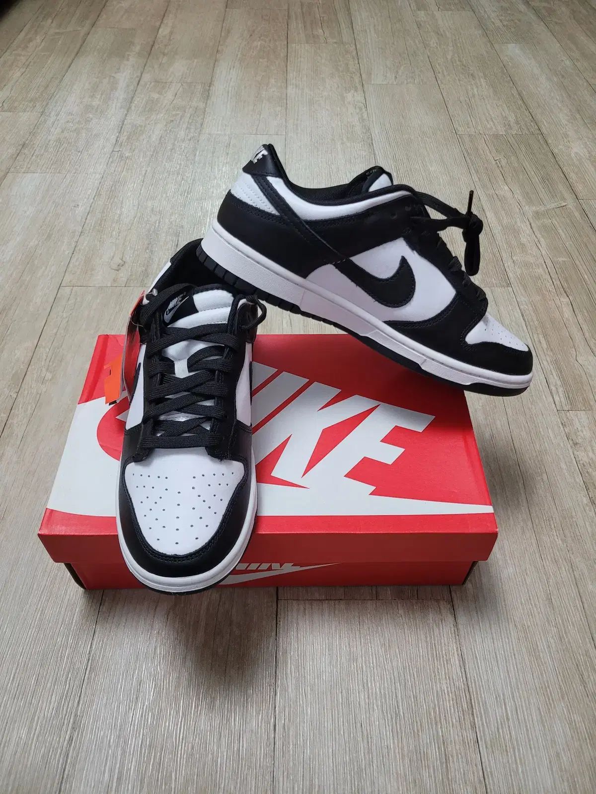 ロー エアジョーダン1