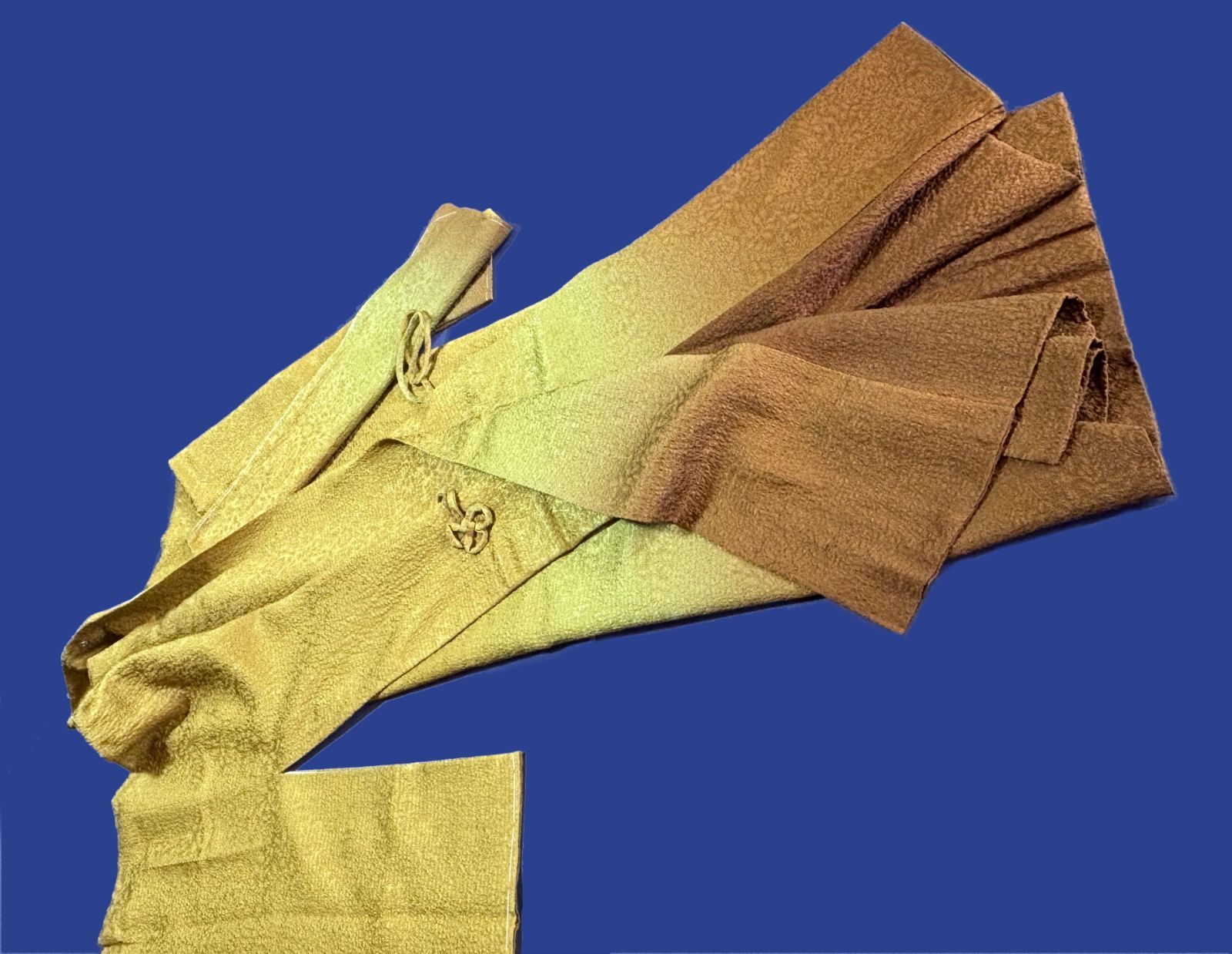 膨れ織地 染わけ道中着