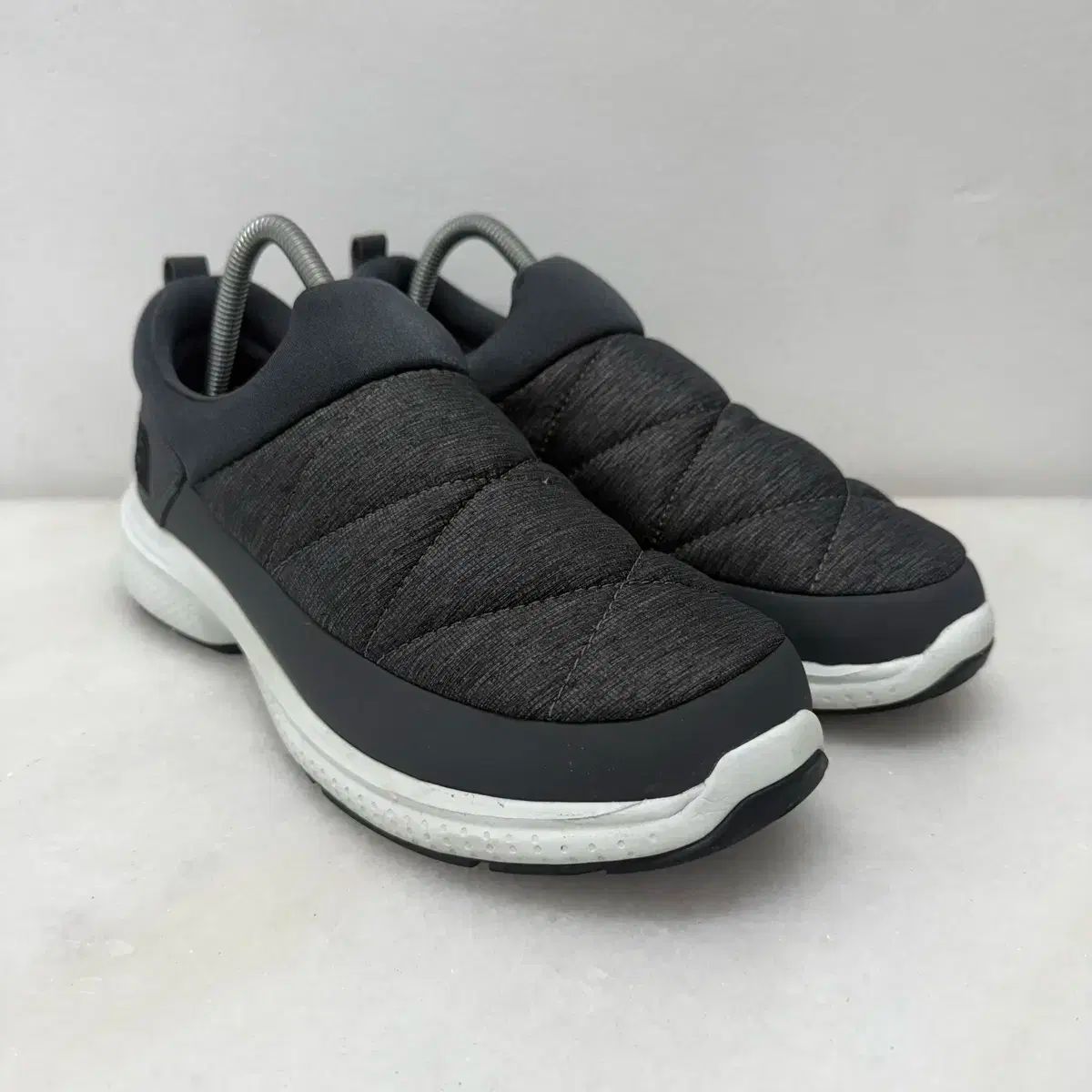 260 THE NORTH FACE ザノースフェイス 防寒靴 ダウン スニーカー スリッポン