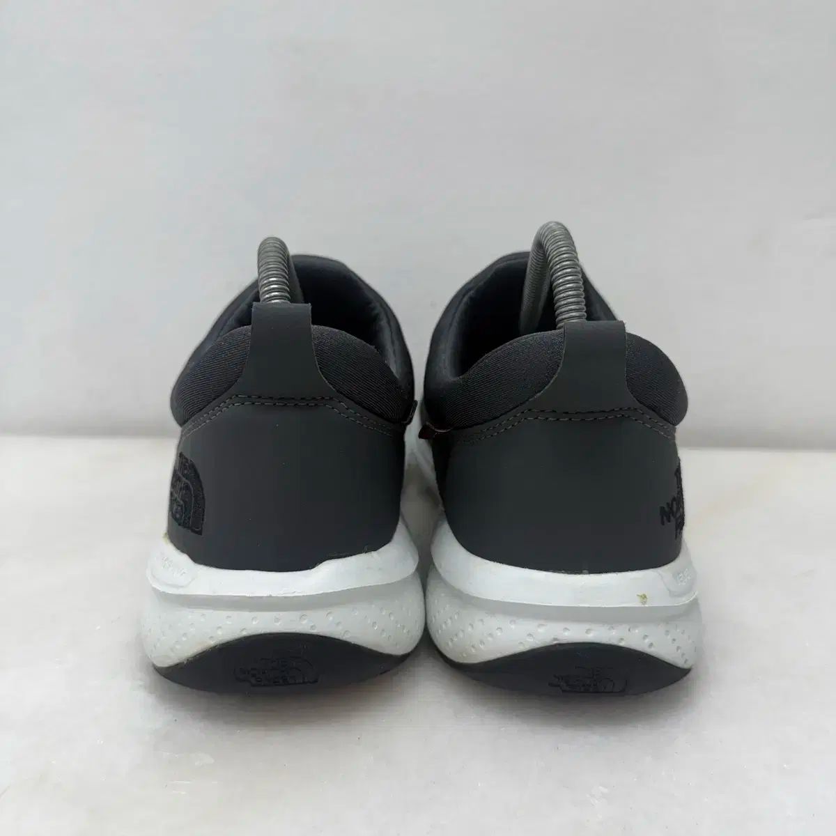  260 THE NORTH FACE ザノースフェイス 防寒靴 ダウン スニーカー スリッポン その他 靴