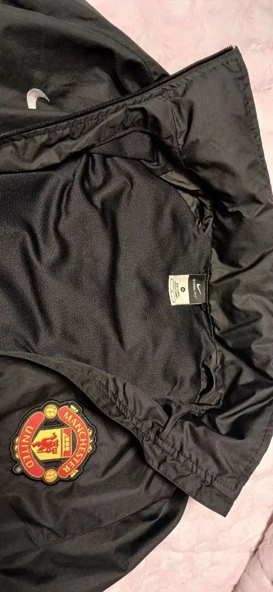 ウィンドブレーカー