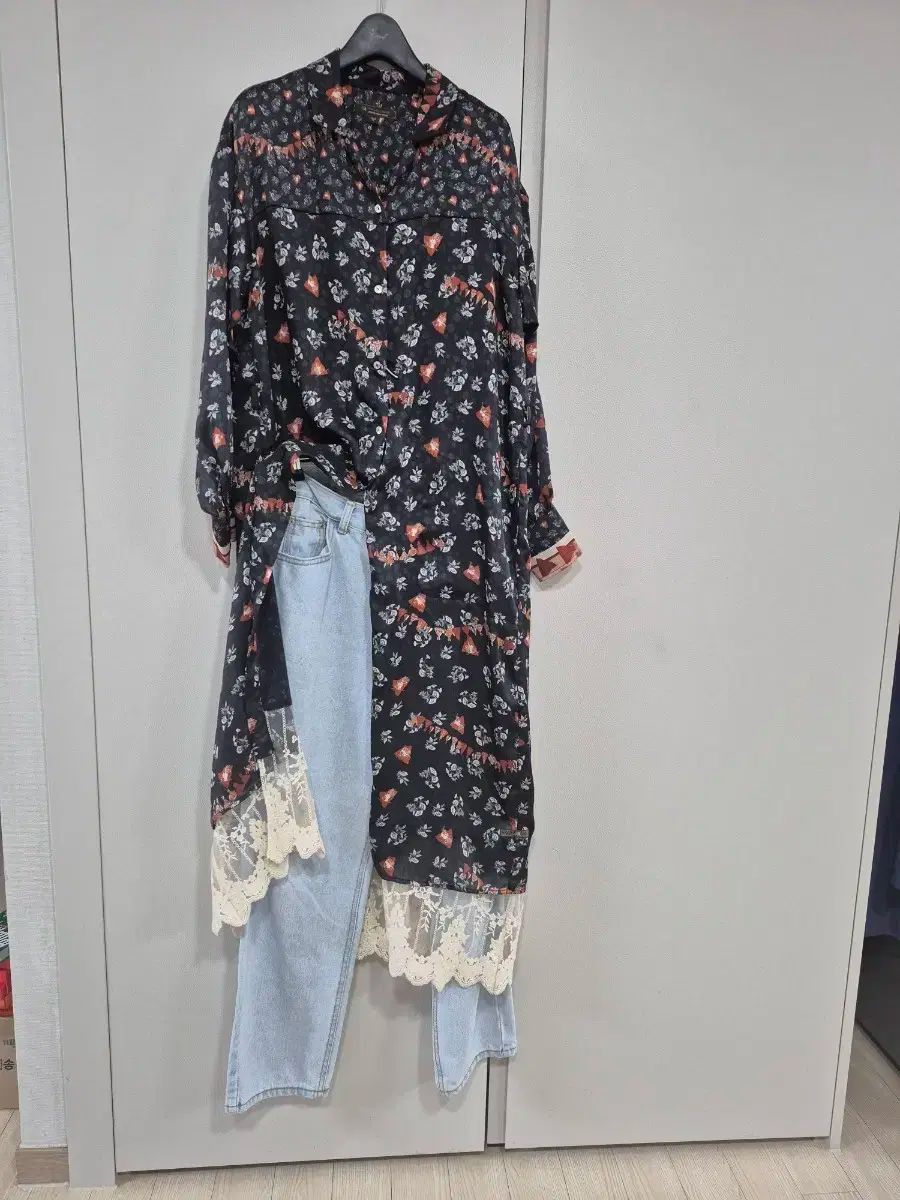 サースデーアイランド ローブONE PIECE