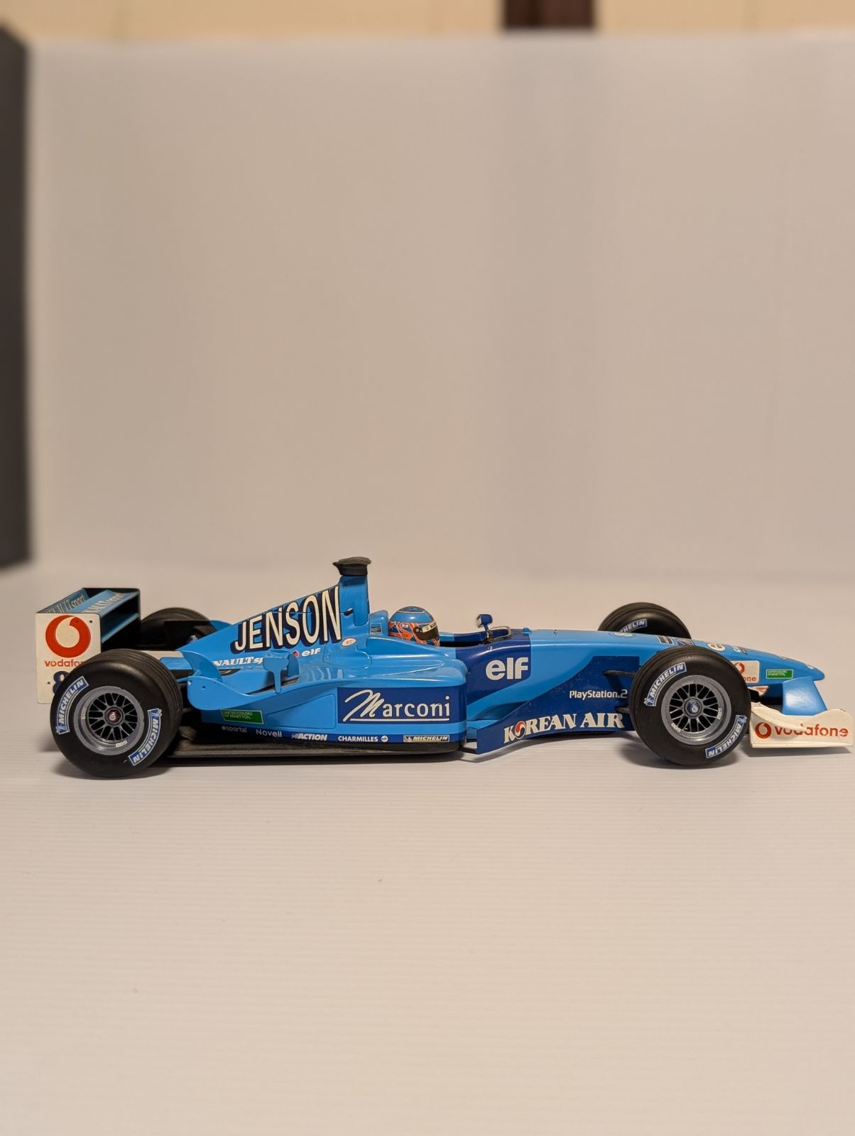 ジャンク部品取りに！1/18ミニチャンプスベネトンB201ジェンソン