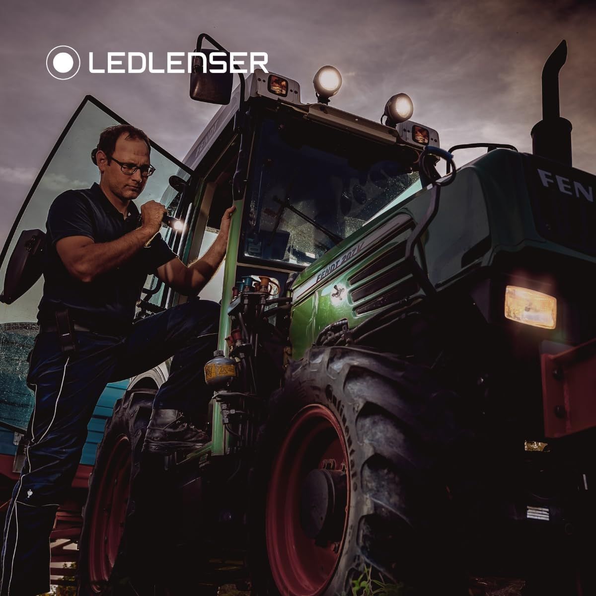 Ledlenser C7R Classic ハンディライト 充電式 1000ルーメン フォーカス機能 製品登録で7年 ケース販売 信頼のドイツブランド レッドレンザー