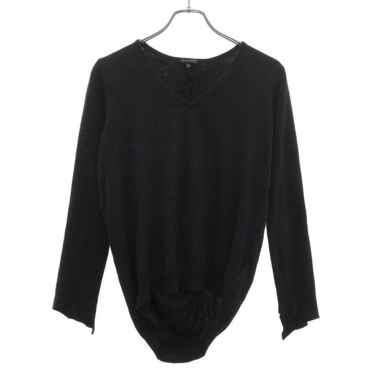 ANN DEMEULEMEESTER ブラック Vネック ニット 38 ANN DEMEULEMEESTER アンドゥムルメステール バックデザインVネック