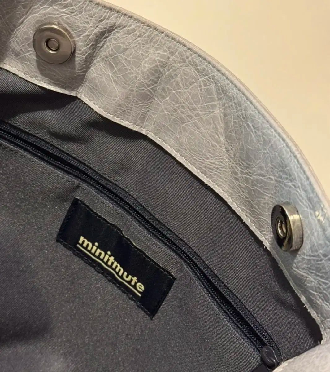 ラージ ローグレー