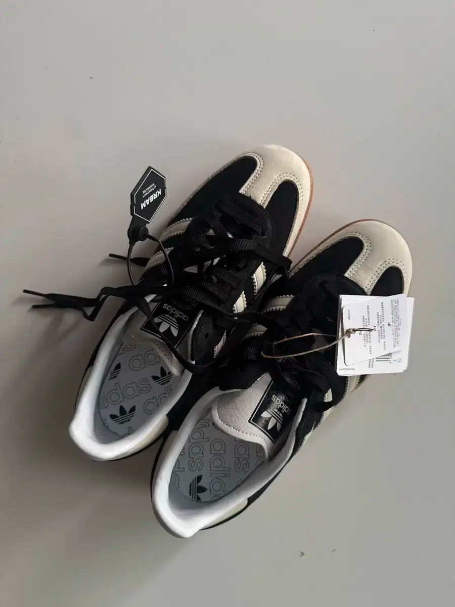 アディダス サンバ ブラック ONE ホワイト 255 タグ未切