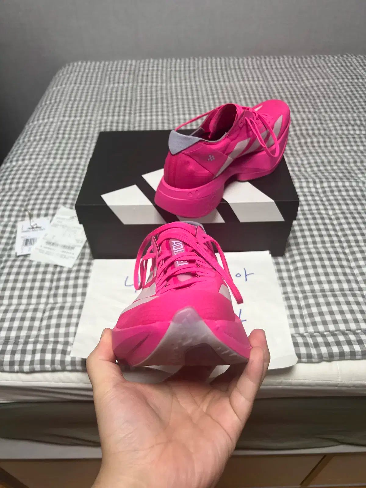  270 アディダス アディゼロ アディオス プロ 4 ショック ピンク ゼロ メタリック スニーカー 靴