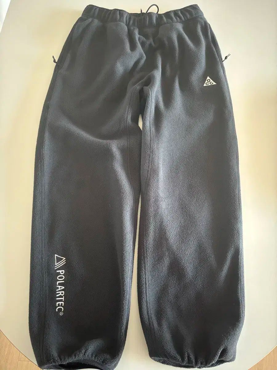 ナイキ ACG ポーラテック ウルフツリー ブラック サミット 白 S