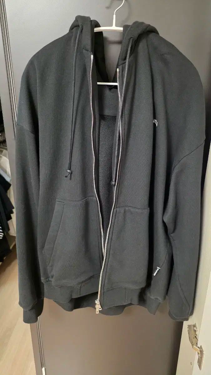 Juun.J ジュンジェイ MONSTER フードジップアップ ブラック サイズ2