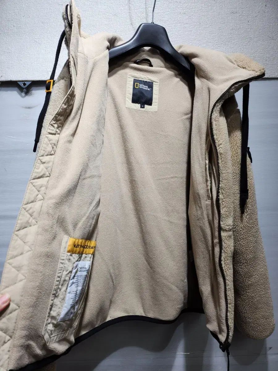 ナショナルジオグラフィック フード ボア フリース ジャケット