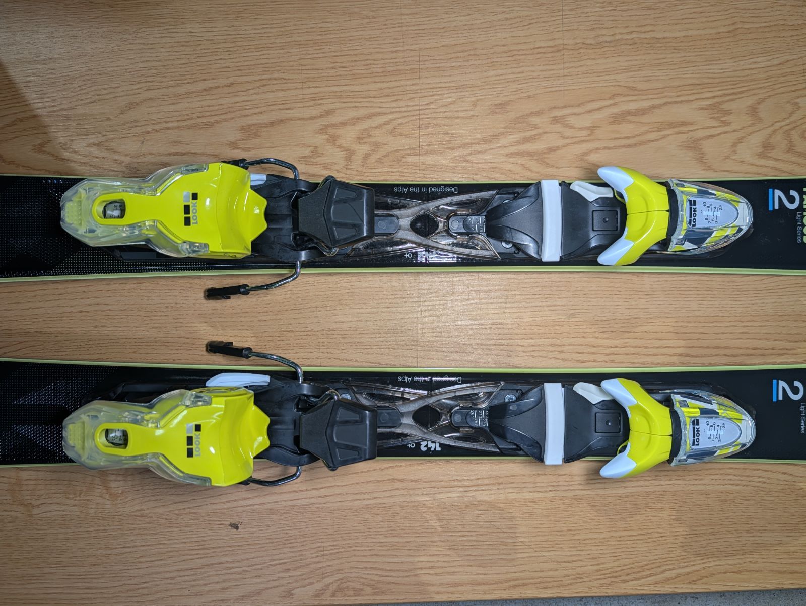 滑走1回のみ美品】ROSSIGNOL FAMOUS 2 142cm レディース オール