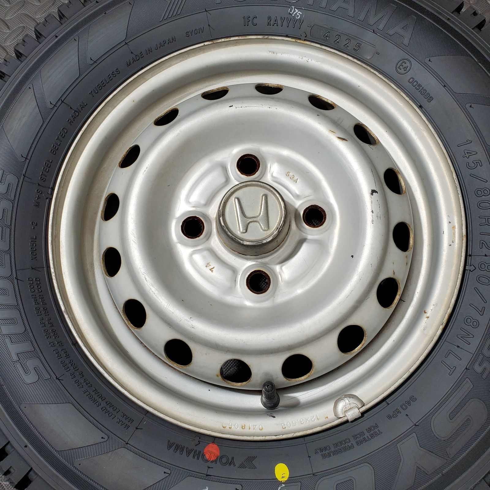 25年製 タイヤ 145 80 R 12 78 N LT ヨコハマ SY 01 V ホンダ アクティ スタッドレスタイヤ 冬タイヤ 1178