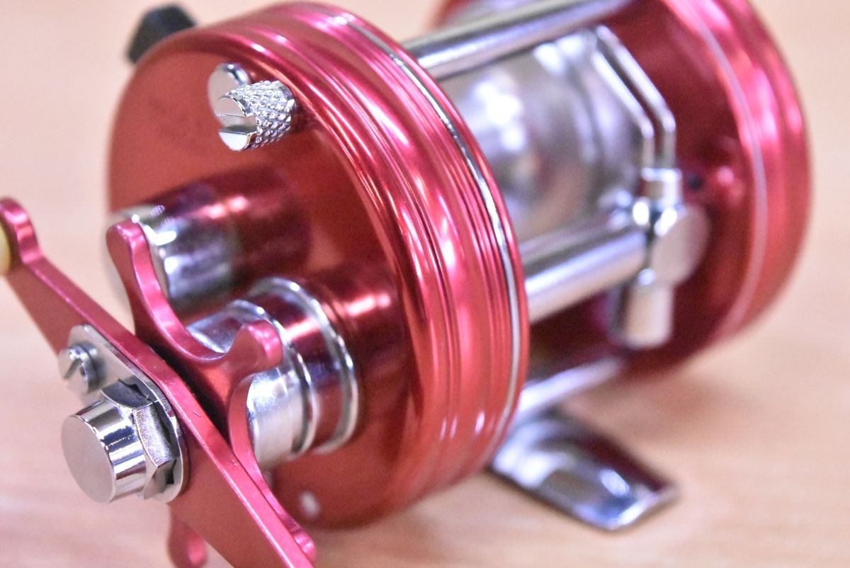 アブガルシア アンバサダー 2500C 右 ノスタルジア レッド ABU