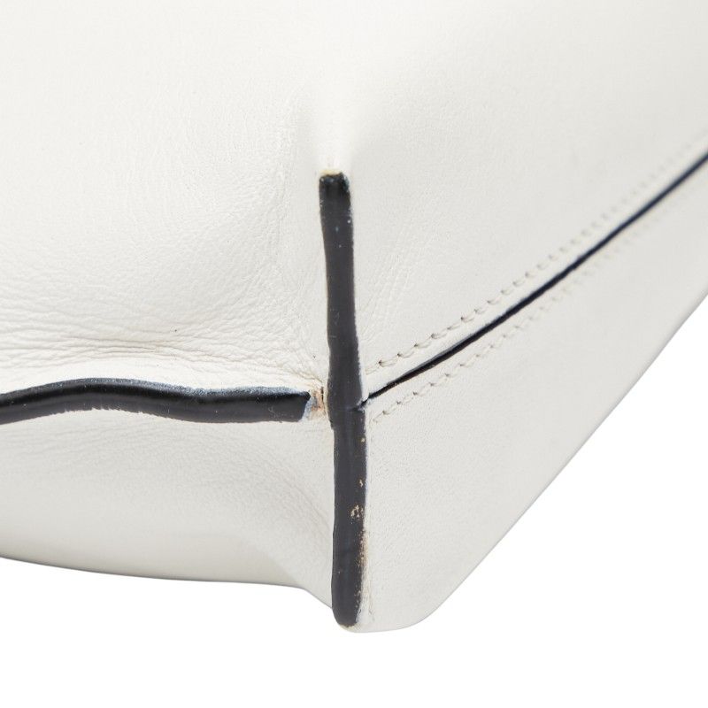 クラッチバッグ ポーチ