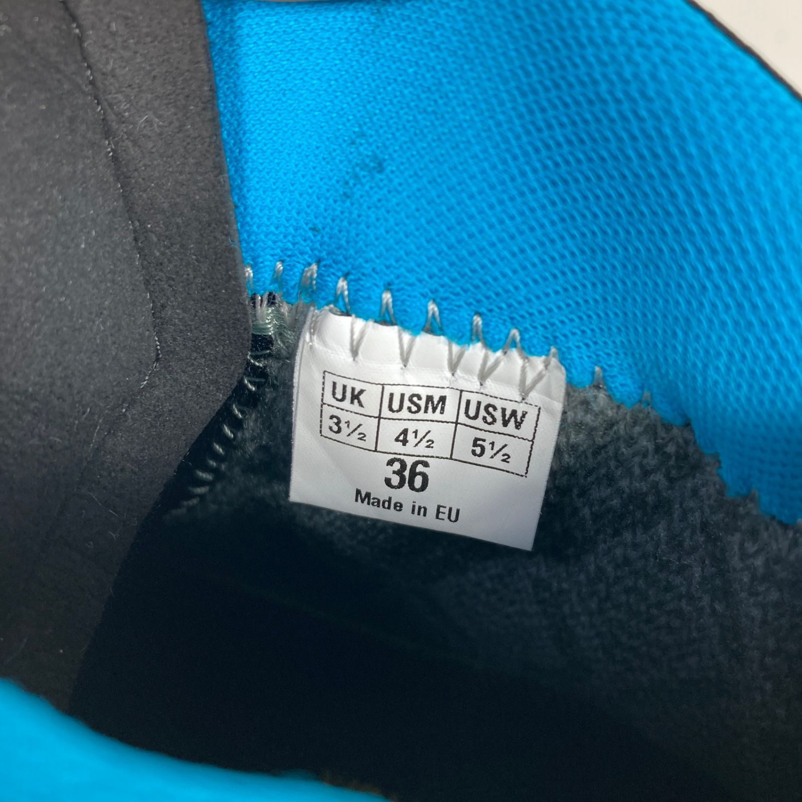  Women s 23 1 cm ブルー系 La Sportiva ラ スポルティバ エクイリビウム ST GTX ウーマン WOMAN ブラック ハイビスカス フットウェア トレッキングブーツ z 00 登山靴 トレッキングシューズ アウトドアシューズ