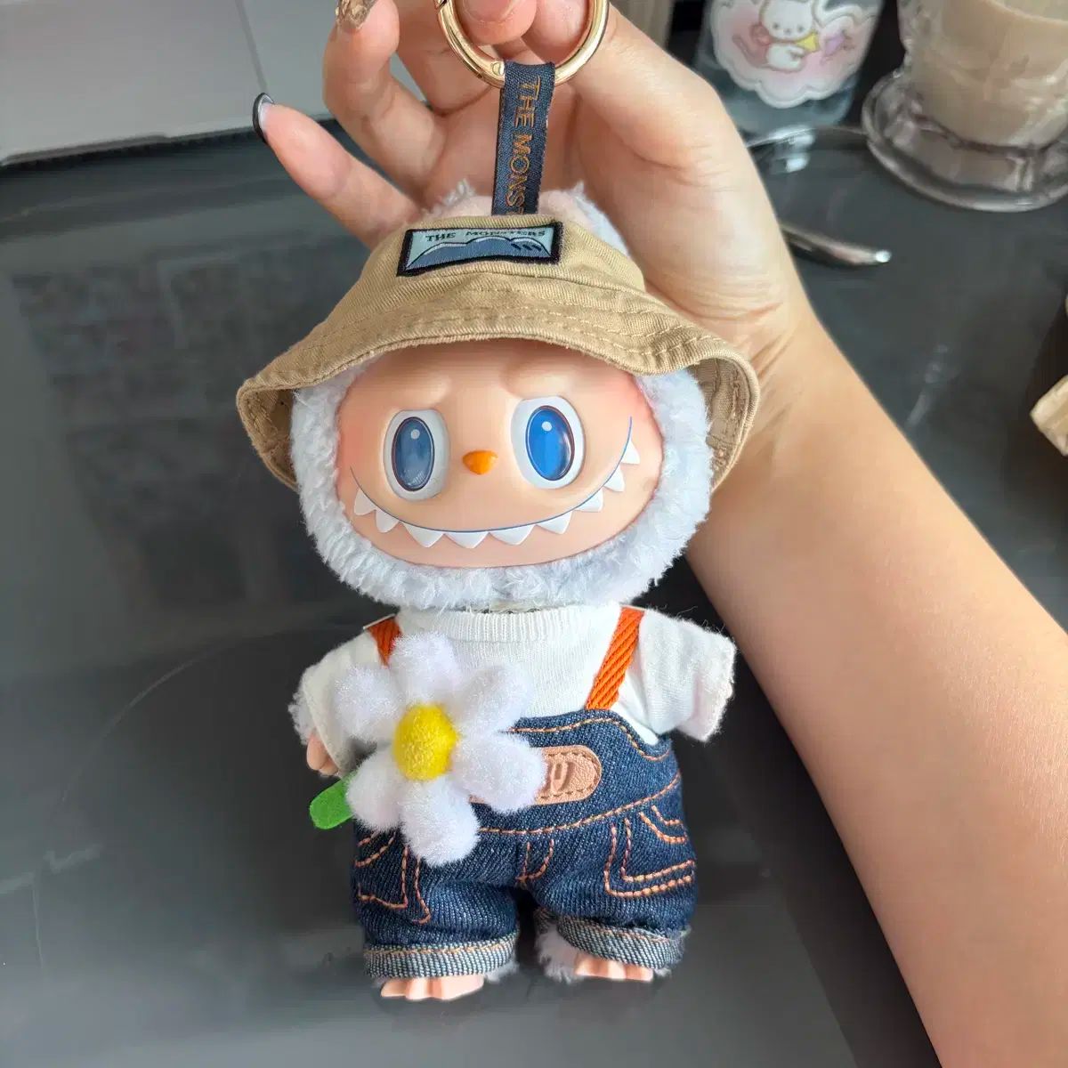 Labubu キーホルダー ぬいぐるみ