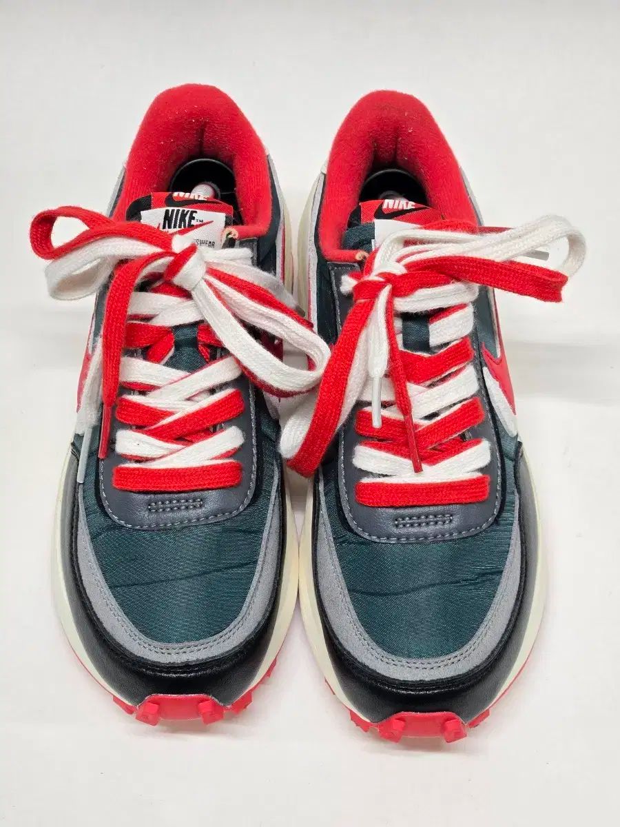 ナイキ SACAI LDワッフル ブラック レッド スニーカー 240mm WWW_SMP1DAWEKUDUS_SCH_ID