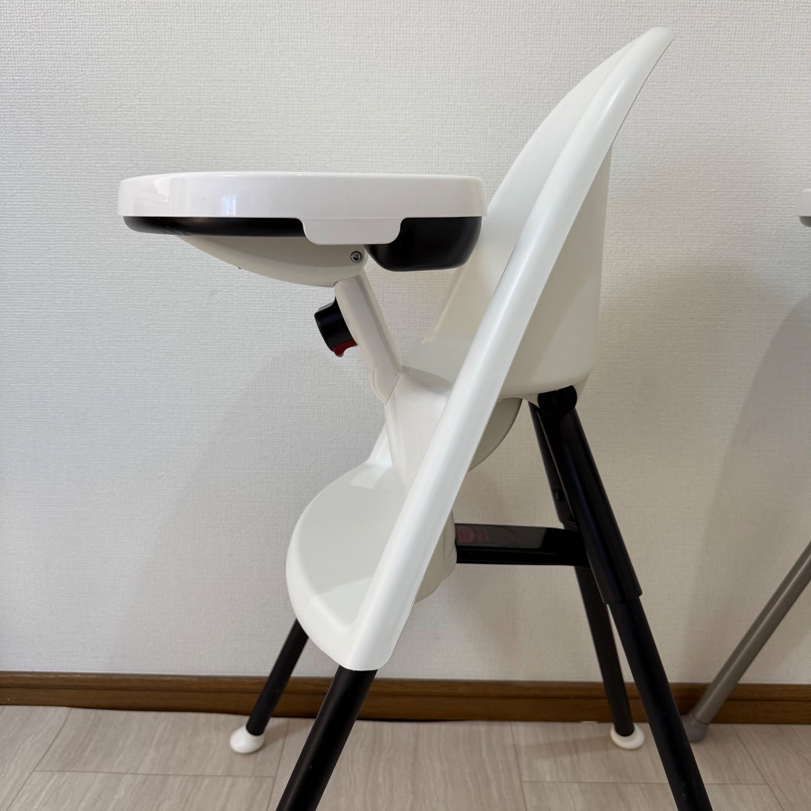 【美品・廃盤】Baby Bjorn 折りたたみ ベビーチェア ホワイト 廃盤品】BABYBJÖRN ハイチェア ホワイト ベビーチェア 折りたたみ