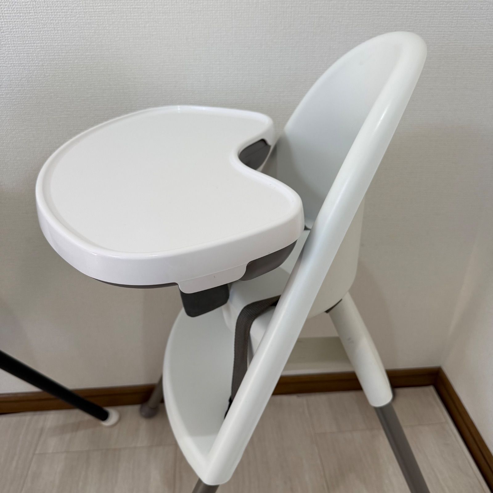 廃盤品】BABYBJÖRN ハイチェア ホワイト ベビーチェア 折りたたみ