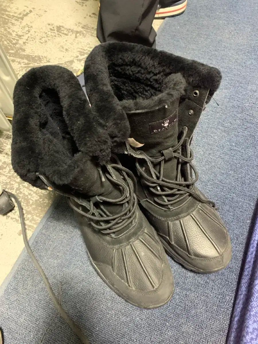 ベアパウ ストウ 防寒用ブーツ 270