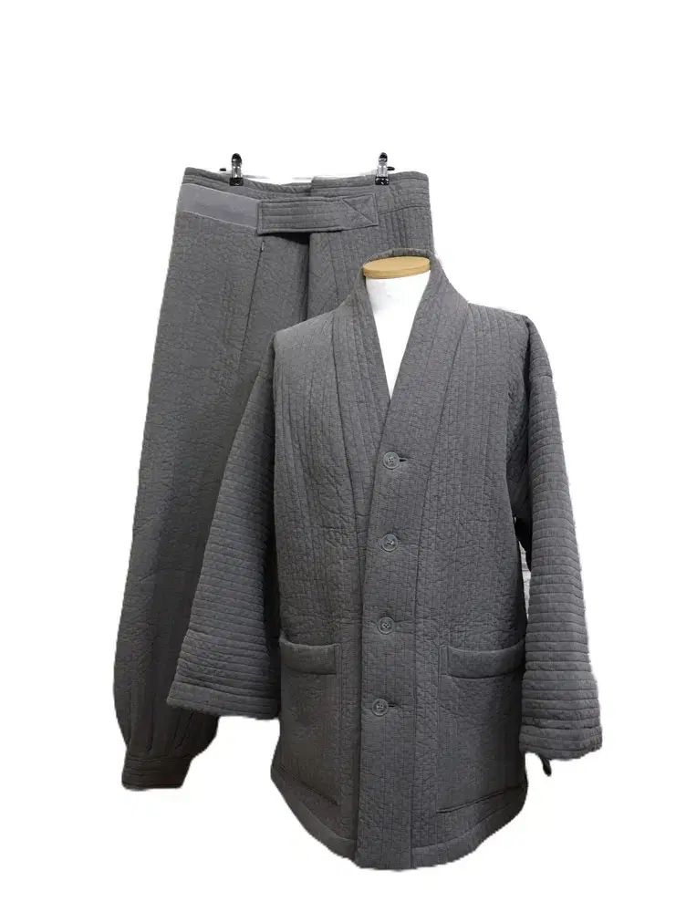 aa 385 ぬいぐるみキルティング 절복 冬用 改良チマチョゴリ メンズ95 バスト断面50 サノルッカ