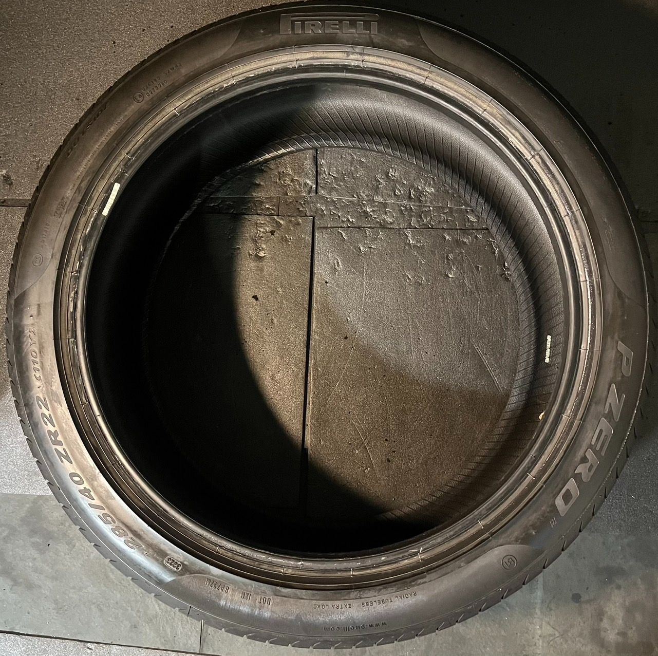  2025 製 約7 3～8 3分山 ピレリ PIRELLI ピーゼロ P ZERO B 1 285 40 R 22 4本 h_647 21インチ サマータイヤ ノーマルタイヤ