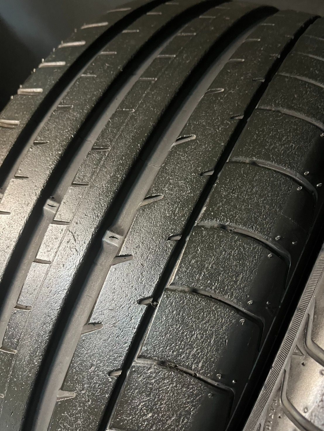  約8 4分山 ヨコハマ アドバン ADVAN Sport V 105 NO 235 40 R 19 2本 h_680 19インチ サマータイヤ ノーマルタイヤ