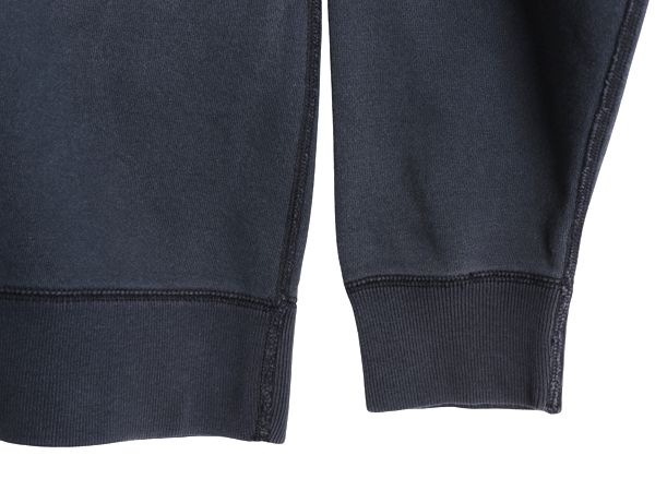 ロゴ刺繍 ネイビー