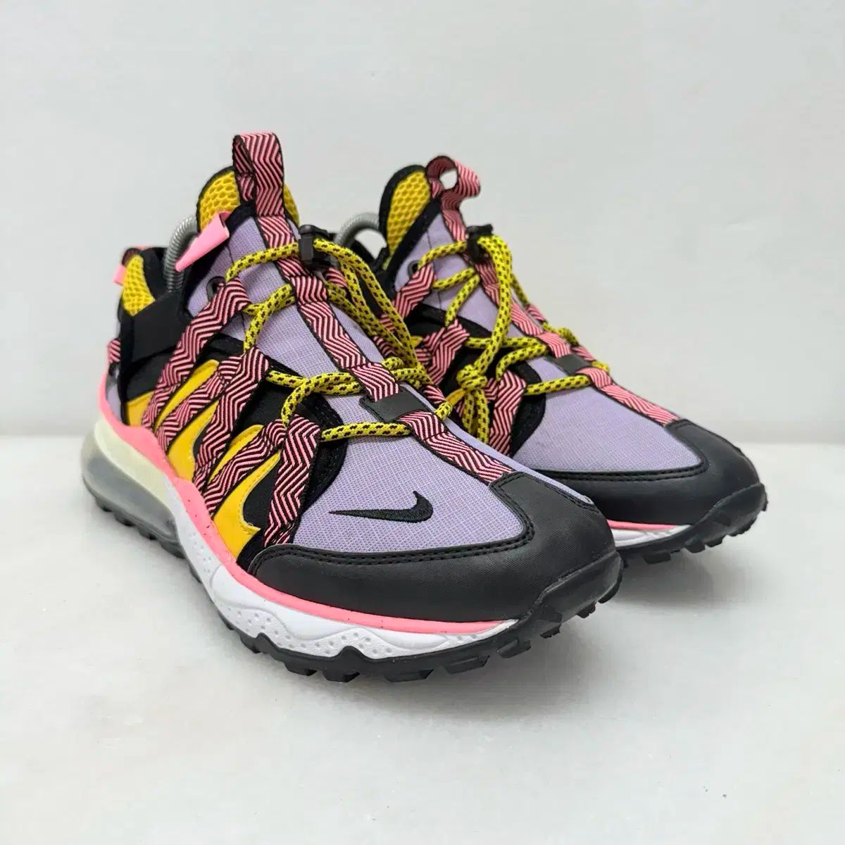 ナイキ] ジョーダン マックス オーラ 5 JORDAN MAX AURA 5 ホワイト