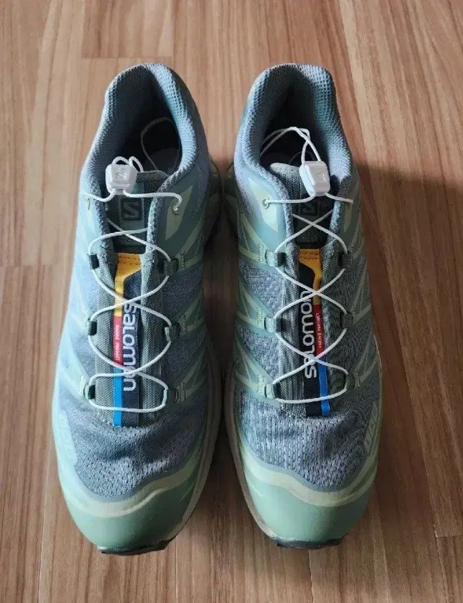 SALOMON ランニングシューズ XT 6 コアテックス