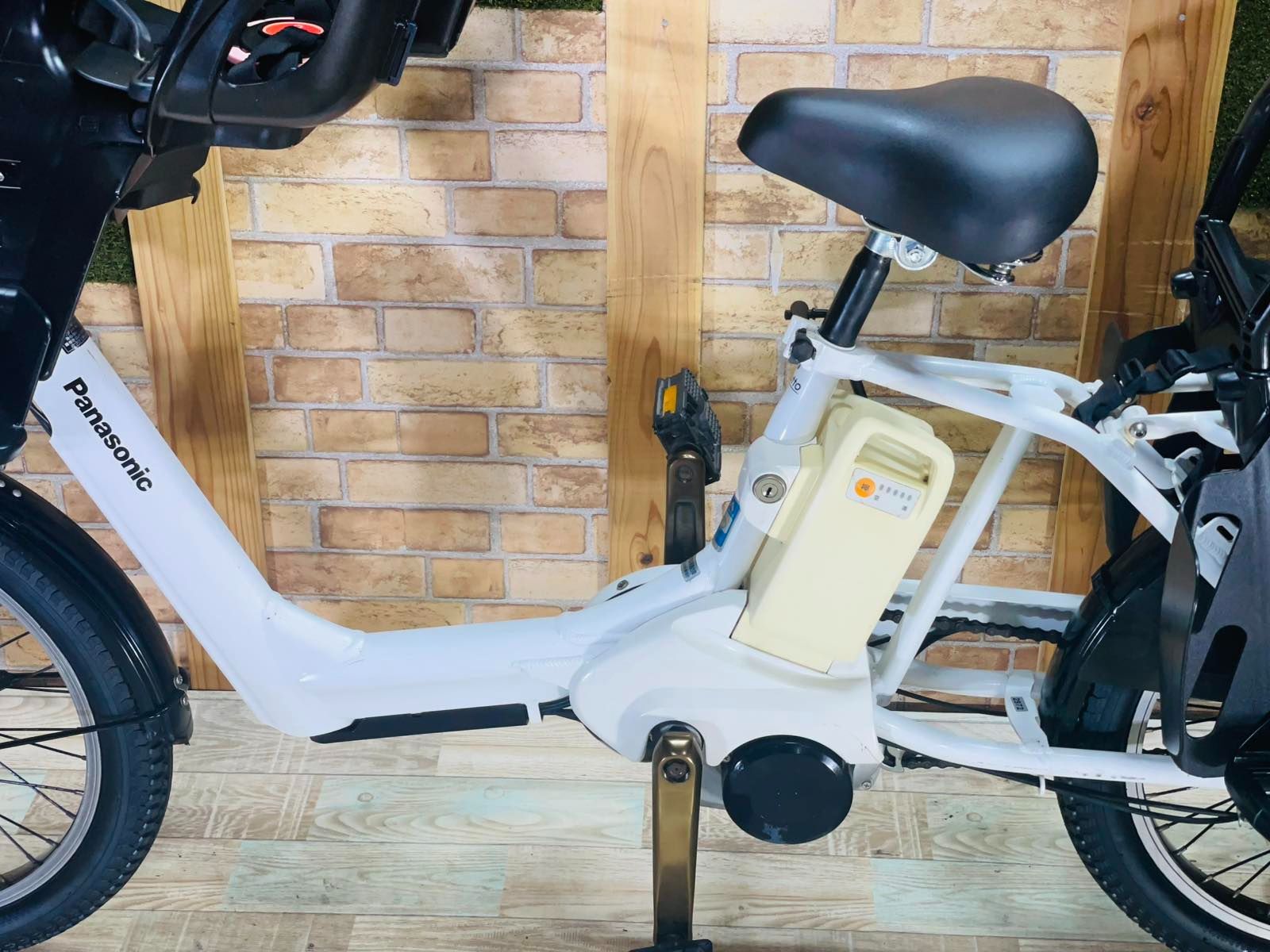 超特価】【大人気モデル】【王様☆ギュット・アニーズ】【ホワイト系