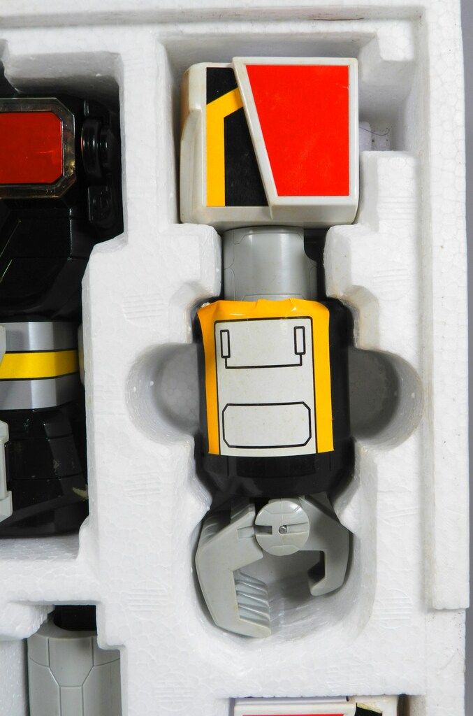 バンダイ 鳥人戦隊ジェットマン DX超弩級ジェットガルーダ - メルカリ