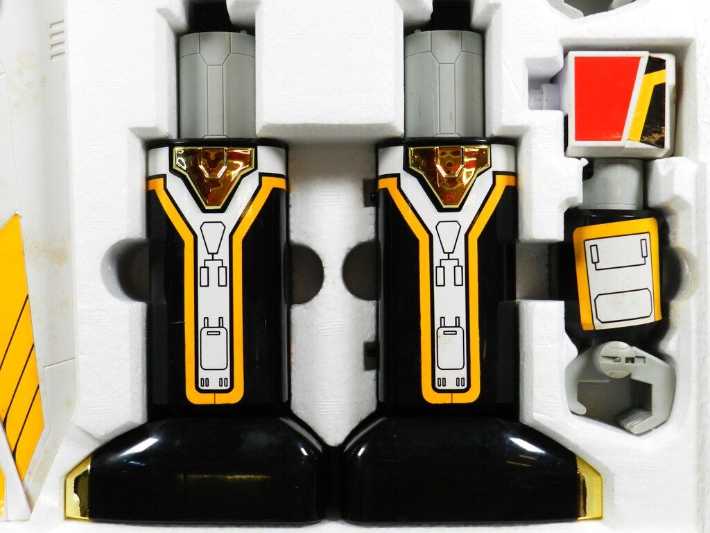 バンダイ 鳥人戦隊ジェットマン DX超弩級ジェットガルーダ - メルカリ