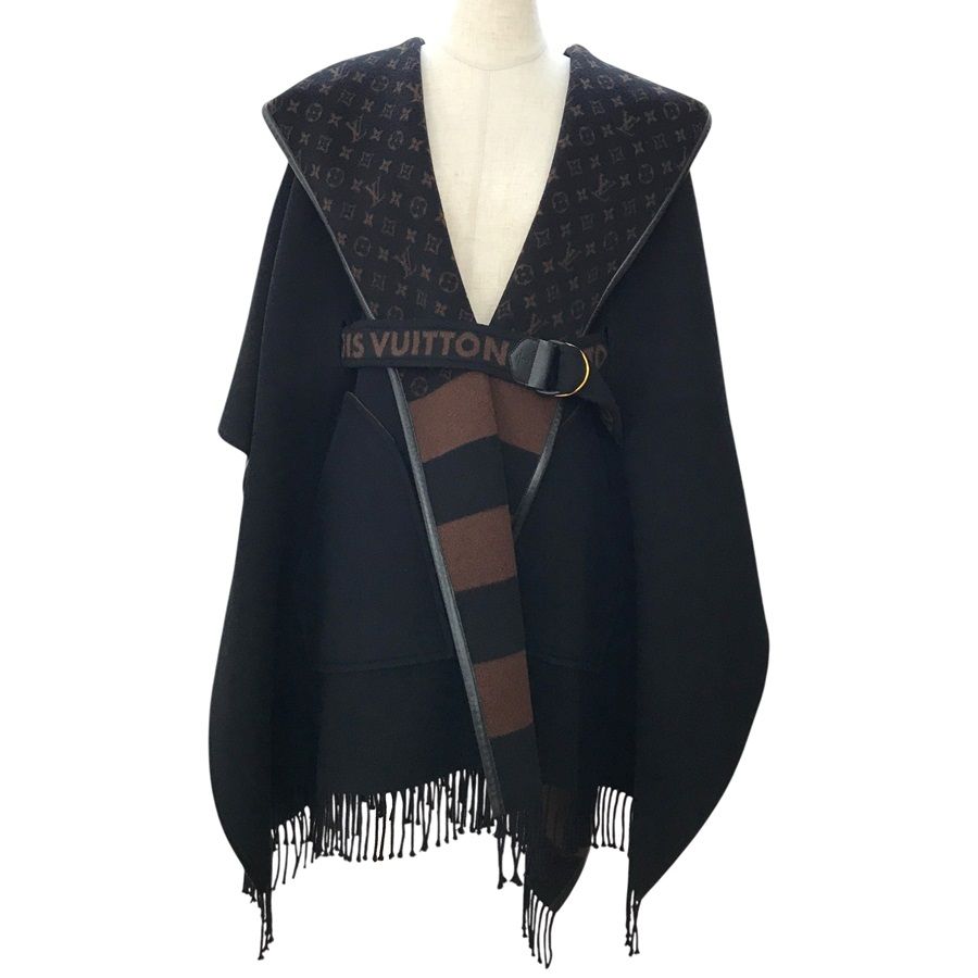 ルイヴィトン　モノグラム　ポンチョ　ケープ　総柄　ロゴ金具 ルイ・ヴィトン LOUIS VUITTON モノグラム FJC013YCV レディース
