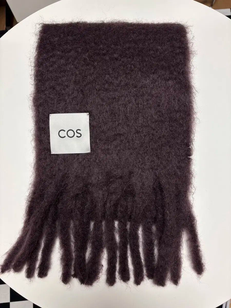 COS コス フリンジ ブラッシュド モヘア マフラー ボルドー - メルカリ