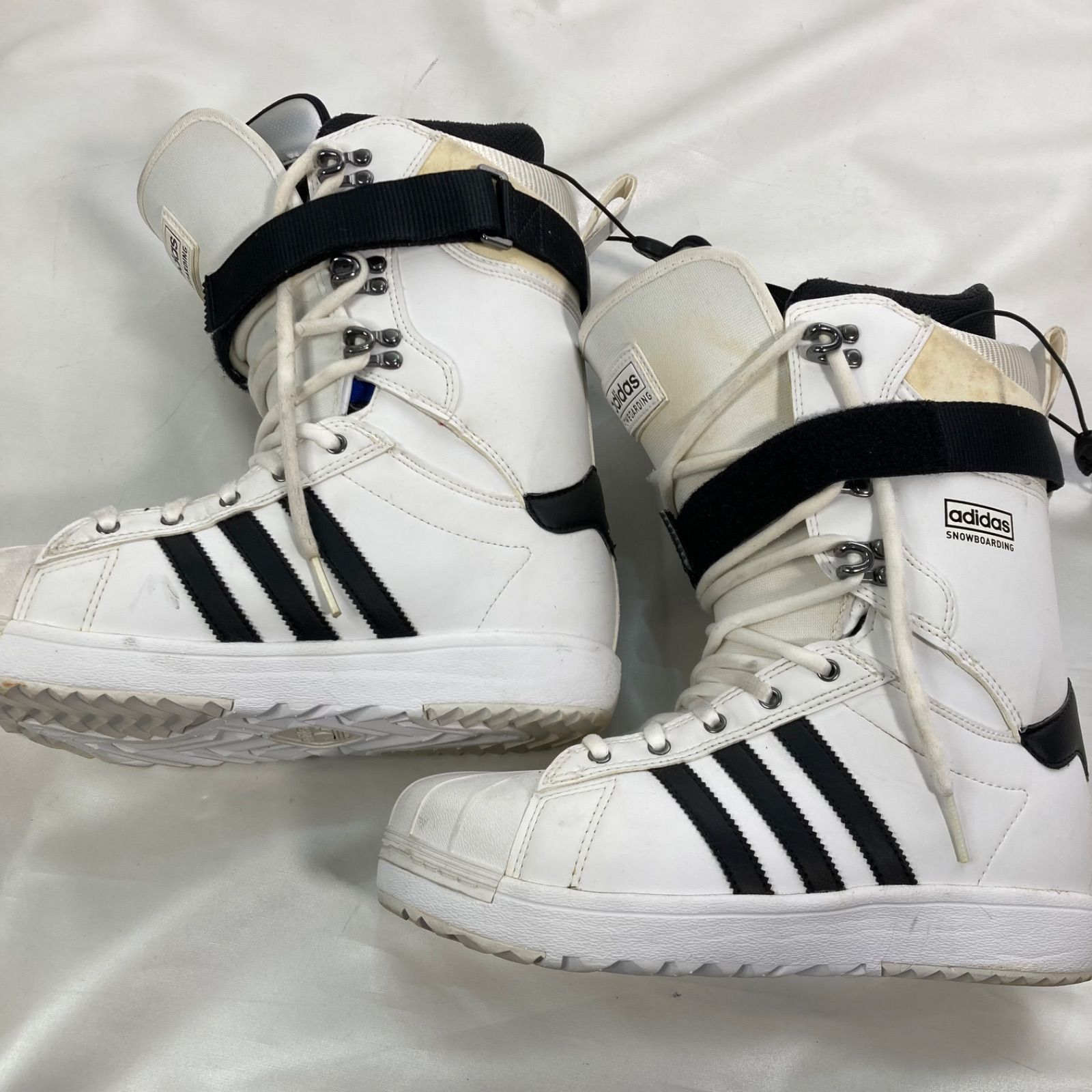 スノーボード ブーツ adidas スノーボードブーツ 黒/白 Adidas ZX 500