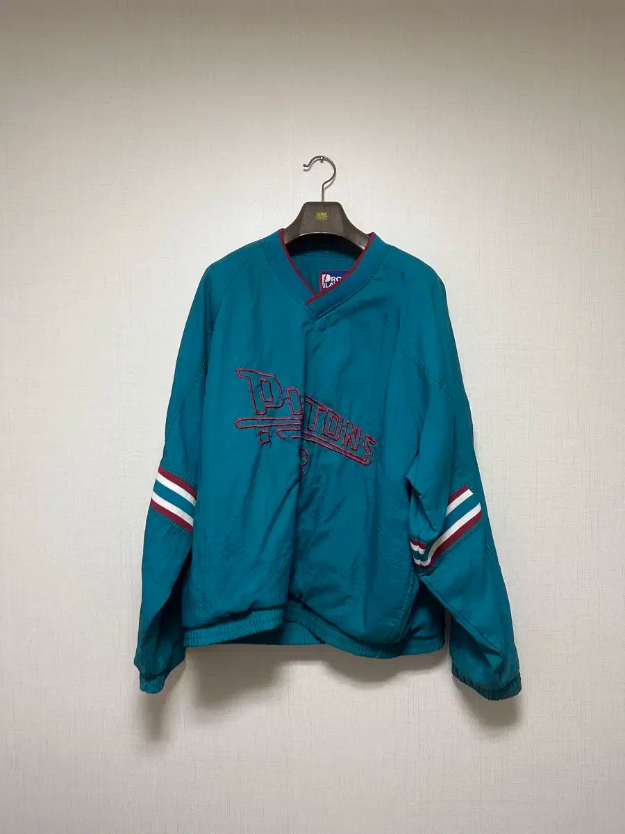 ヴィンテージ衣類 100 NBA デトロイト レトロ ウォームアップジャージ