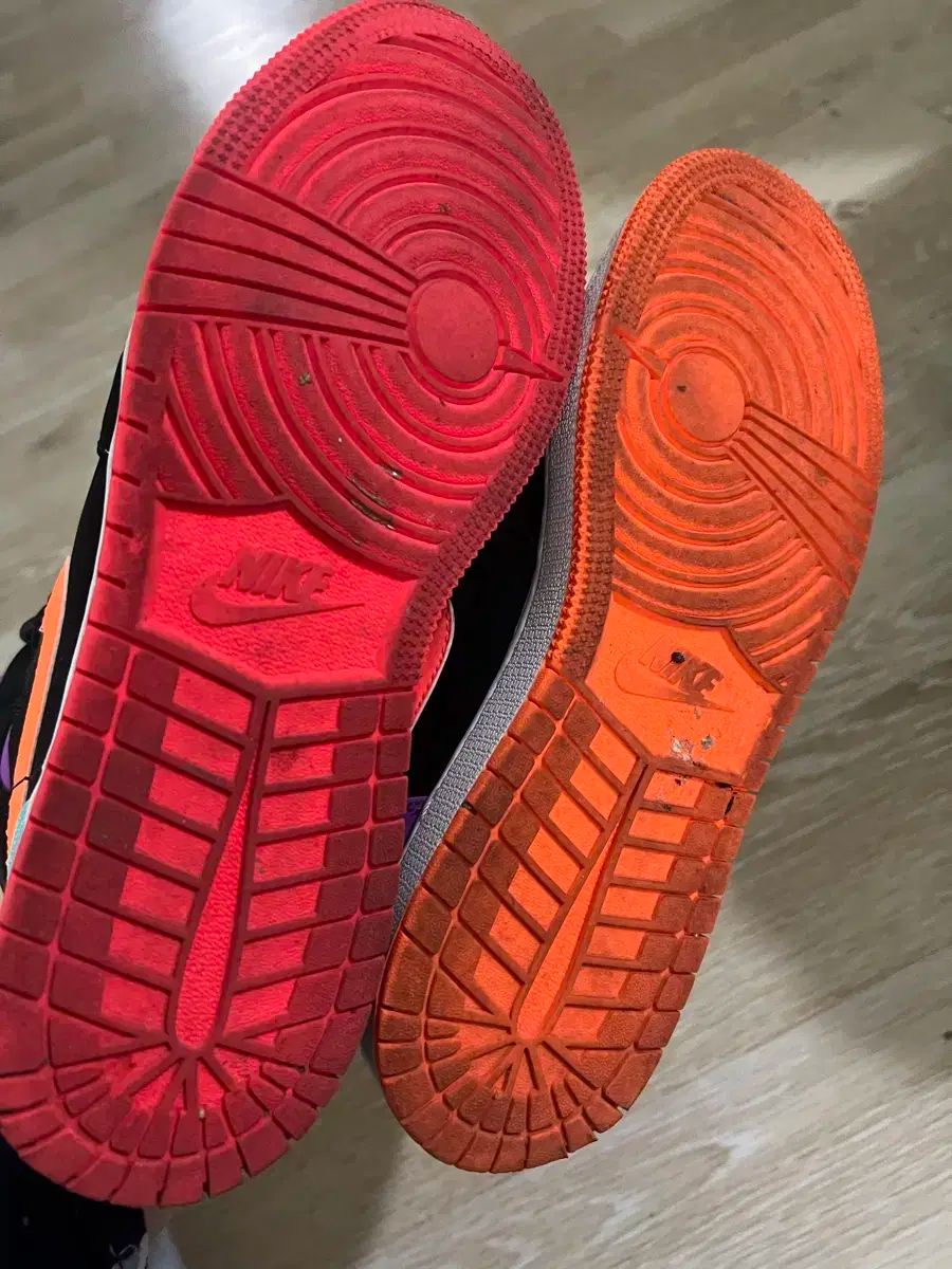 ナイキ エアジョーダン1 ブラック マルチ スニーカー